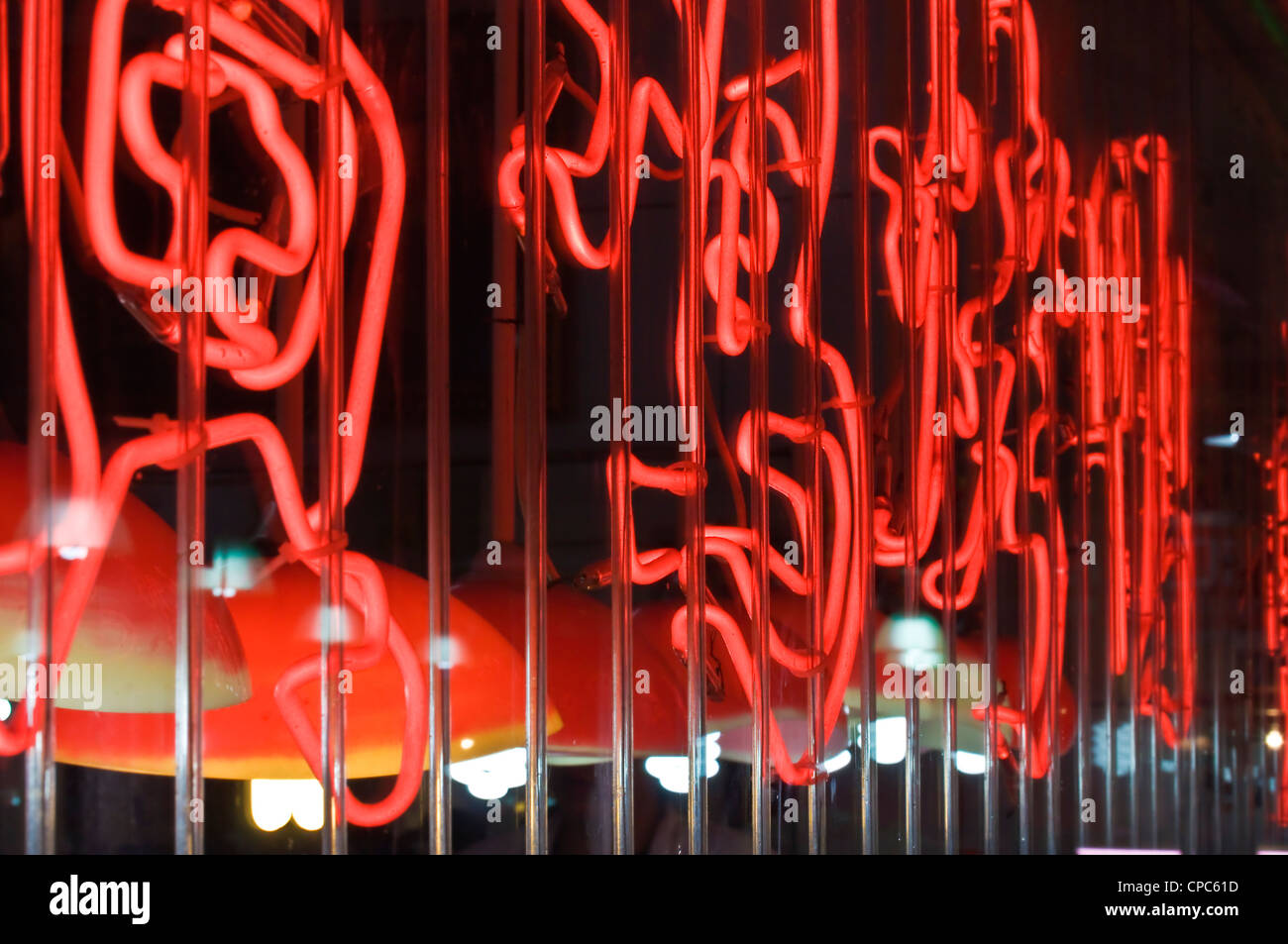 Enseigne au néon rouge dans un marché chinois - Shanghai (Chine) Banque D'Images