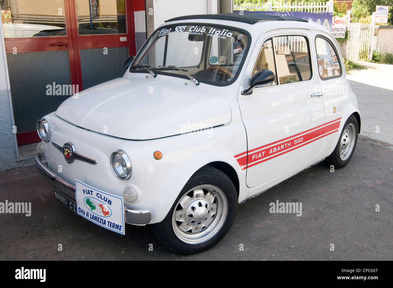 Fiat 500 classic petite voiture voitures italie italien petits peuples Banque D'Images