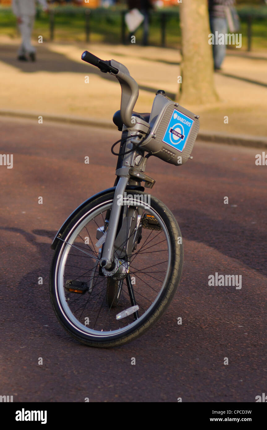 Barclays location - ces bicyclettes, communément connue sous le nom de 'Boris bikes' après le maire de Londres, sont disponibles à louer à Londres Banque D'Images