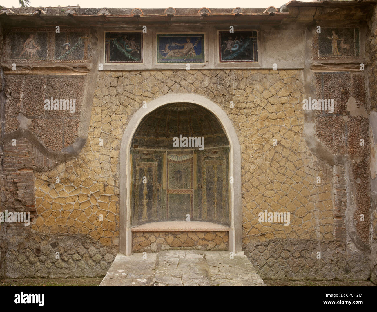 Italie Campanie squelette Herculanium maison décorée et la niche murale Banque D'Images