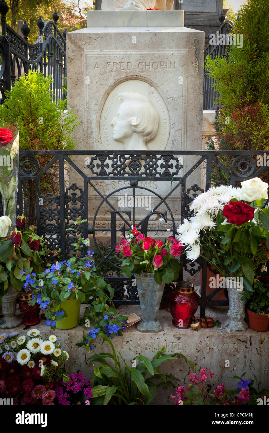 La tombe de Frédéric Chopin. Cimetière du PèreLachaise, Paris, France Photo Stock Alamy