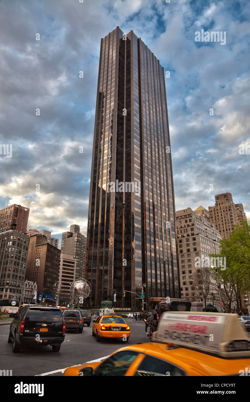 Trump International Hotel and Tower à Columbus Circle à Manhattan, New York City Banque D'Images Trump International Hotel and Tower à Columbus Circle à Manhattan, New York City Banque D'Images