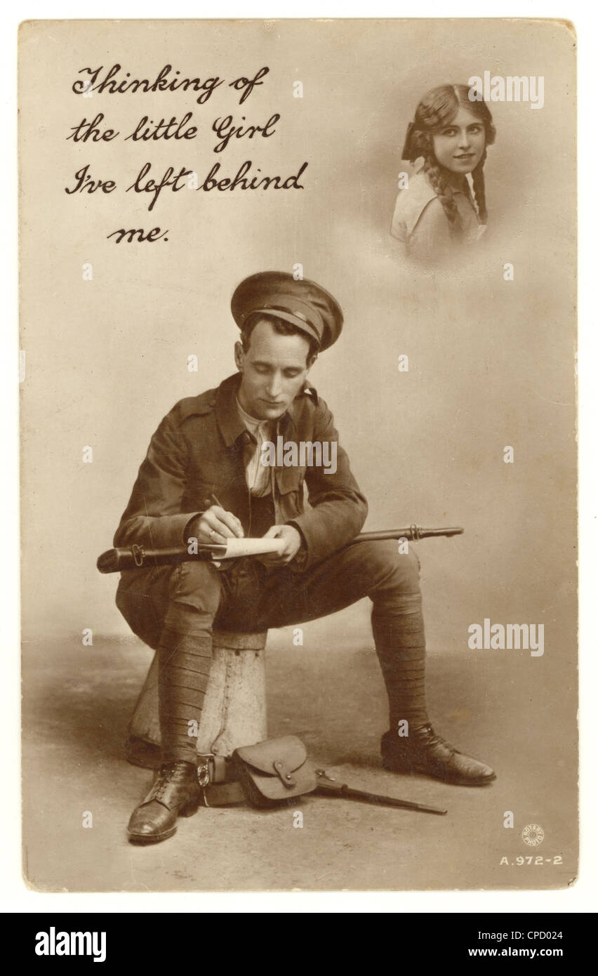 Carte postale envoyée par un soldat à son amour pendant la première Guerre mondiale, romance vintage en temps de guerre romance romantique carte de voeux Royaume-Uni Banque D'Images