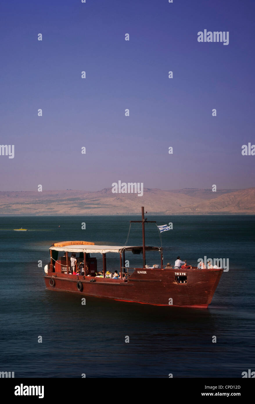 Bateau de tourisme sur le lac de Tibériade, la Mer de Galilée, au nord d'Israël, Israël, Moyen Orient Banque D'Images