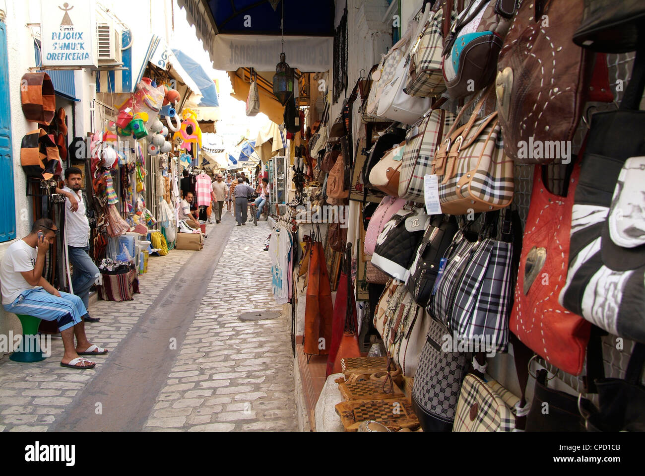 Bazar à Houmt Souk, l'île de Djerba, Tunisie, Afrique du Nord, Afrique Banque D'Images