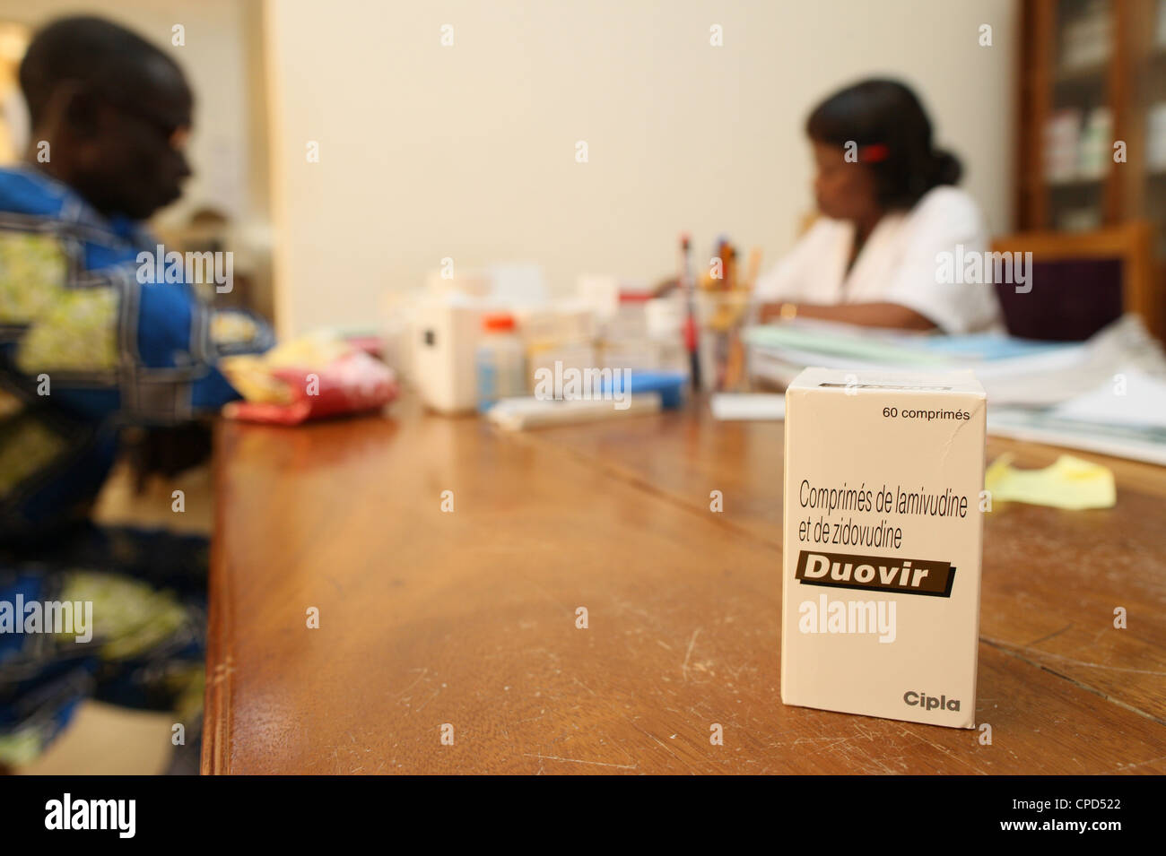 La distribution des médicaments au centre médical pour les patients VIH-positifs, Lomé, Togo, Afrique de l'Ouest, l'Afrique Banque D'Images