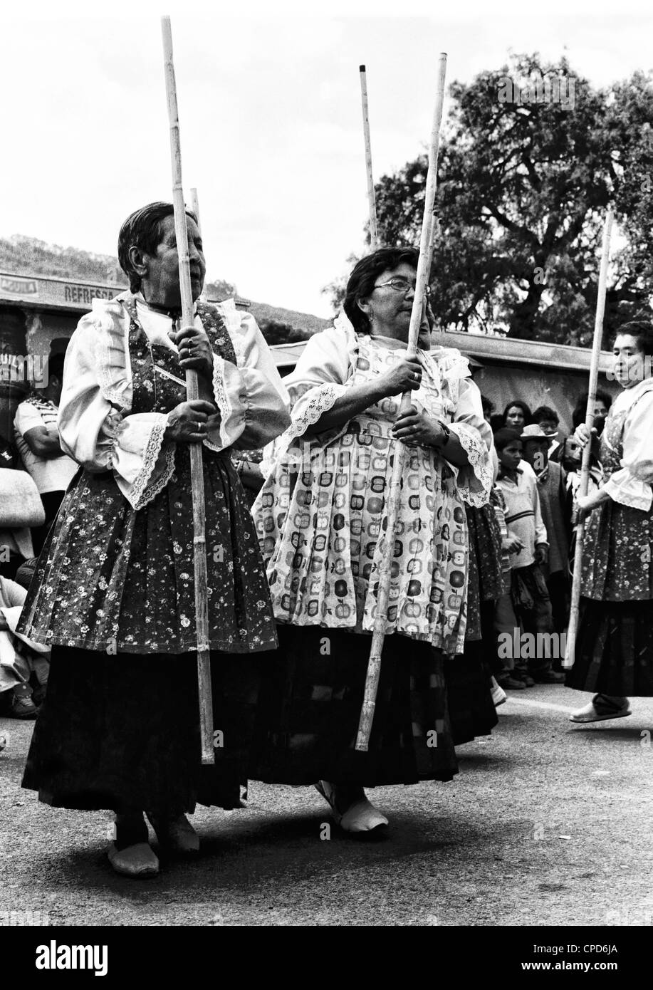 Les danseurs folkloriques de Noël au cours des célébrations publiques. Nobsa, Boyacá, Colombie, Amérique du Sud Banque D'Images