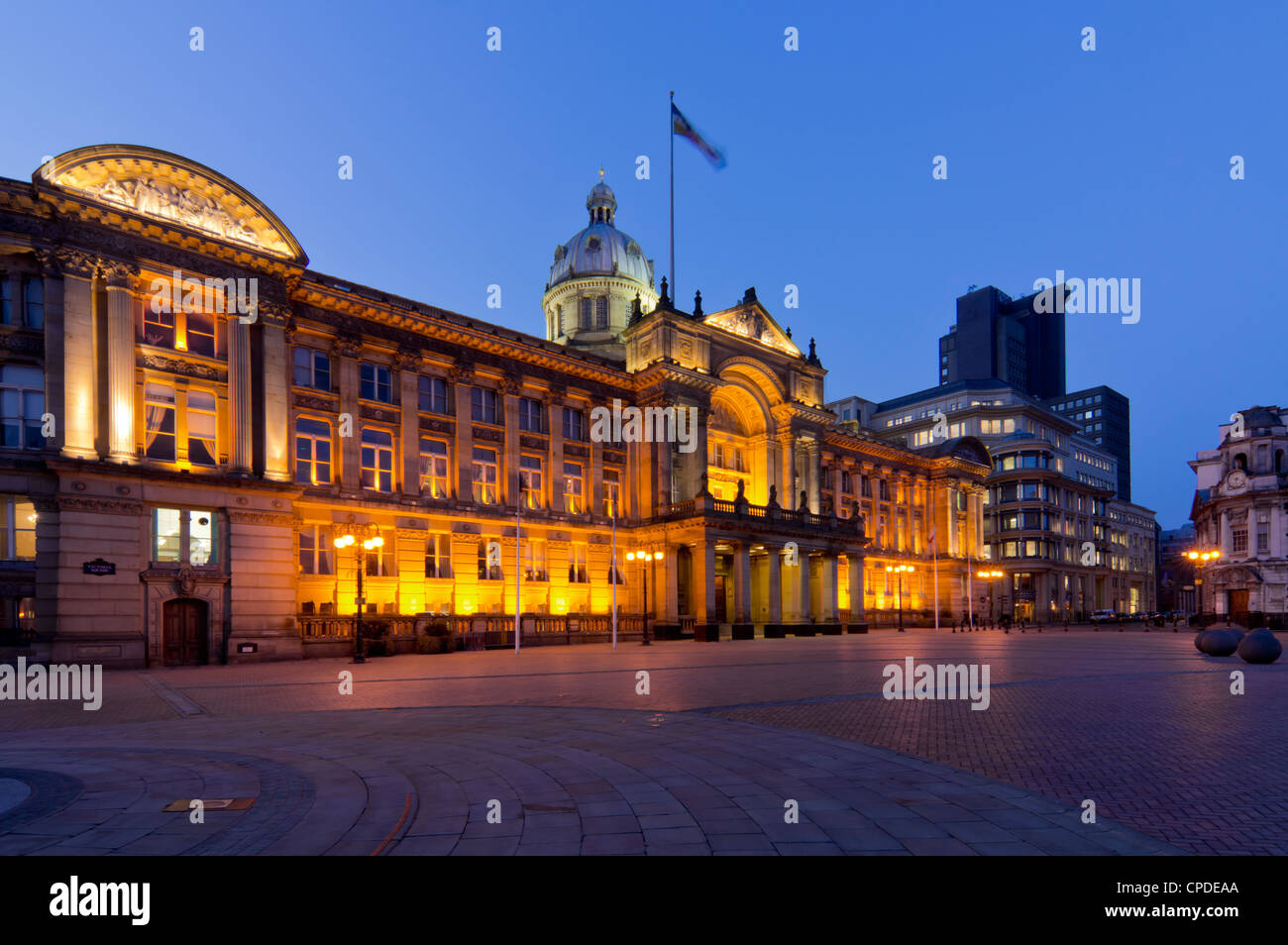 Chambre du Conseil et la Place Victoria au crépuscule, Birmingham, Midlands, Angleterre, Royaume-Uni, Europe Banque D'Images