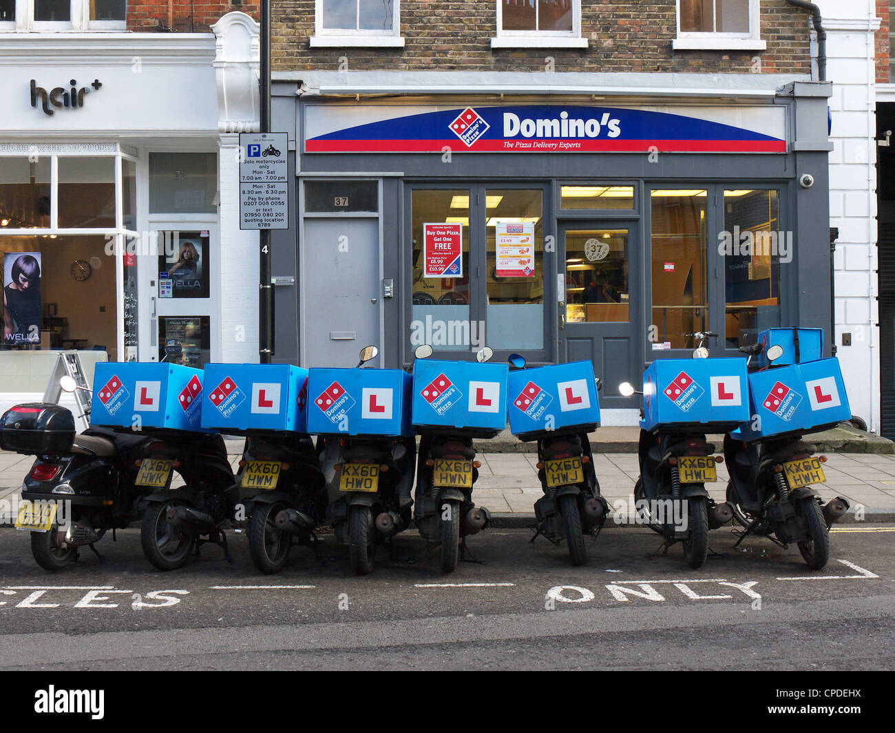 Domino's Pizza's à foley Street Londres Banque D'Images