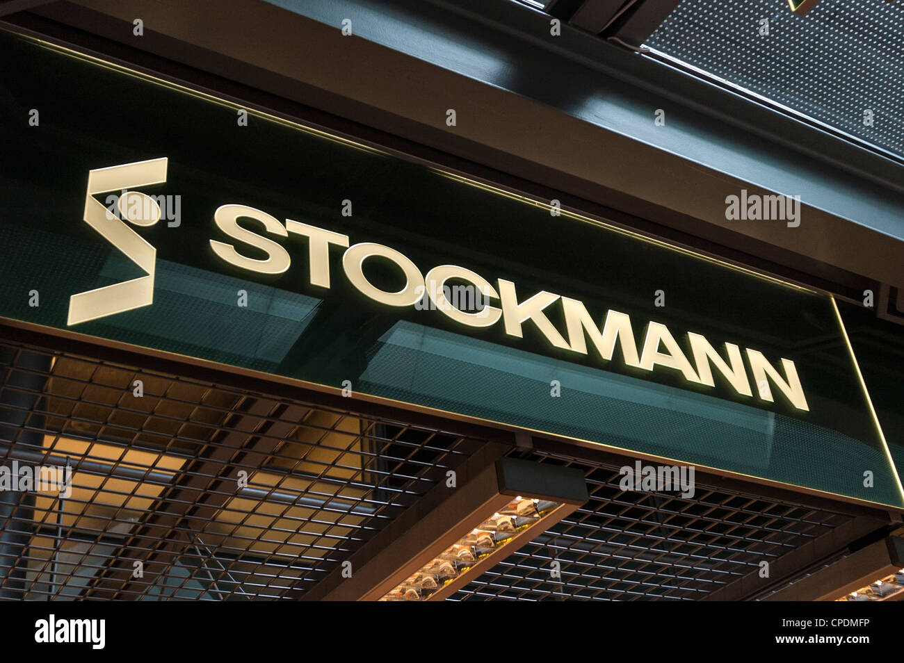 Du célèbre grand magasin Stockmann à Helsinki, en Finlande. Banque D'Images