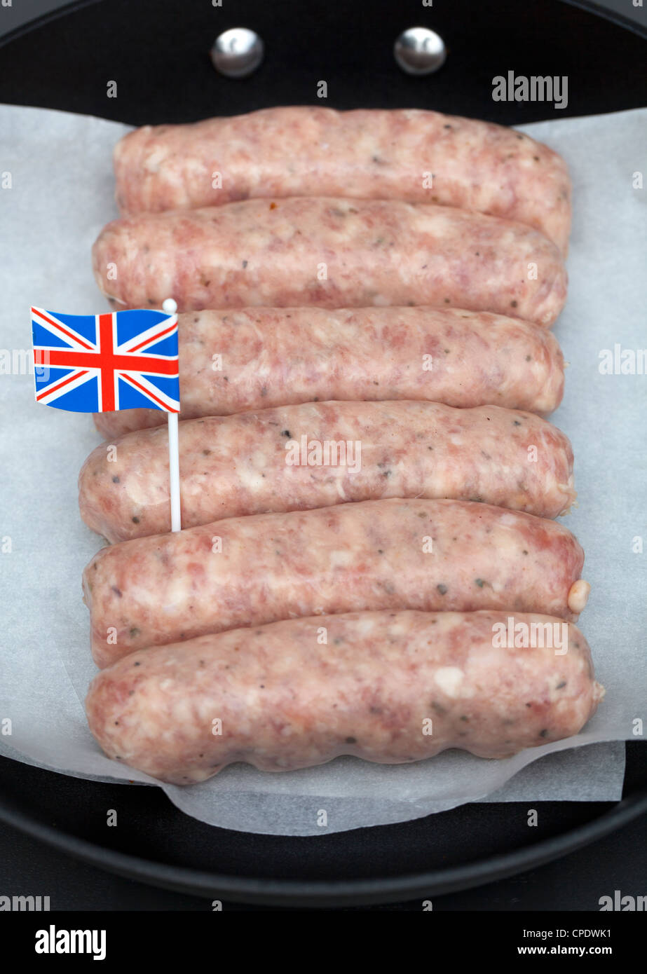 Saucisses de porc traditionnel britannique avec Union Jack Flag Banque D'Images