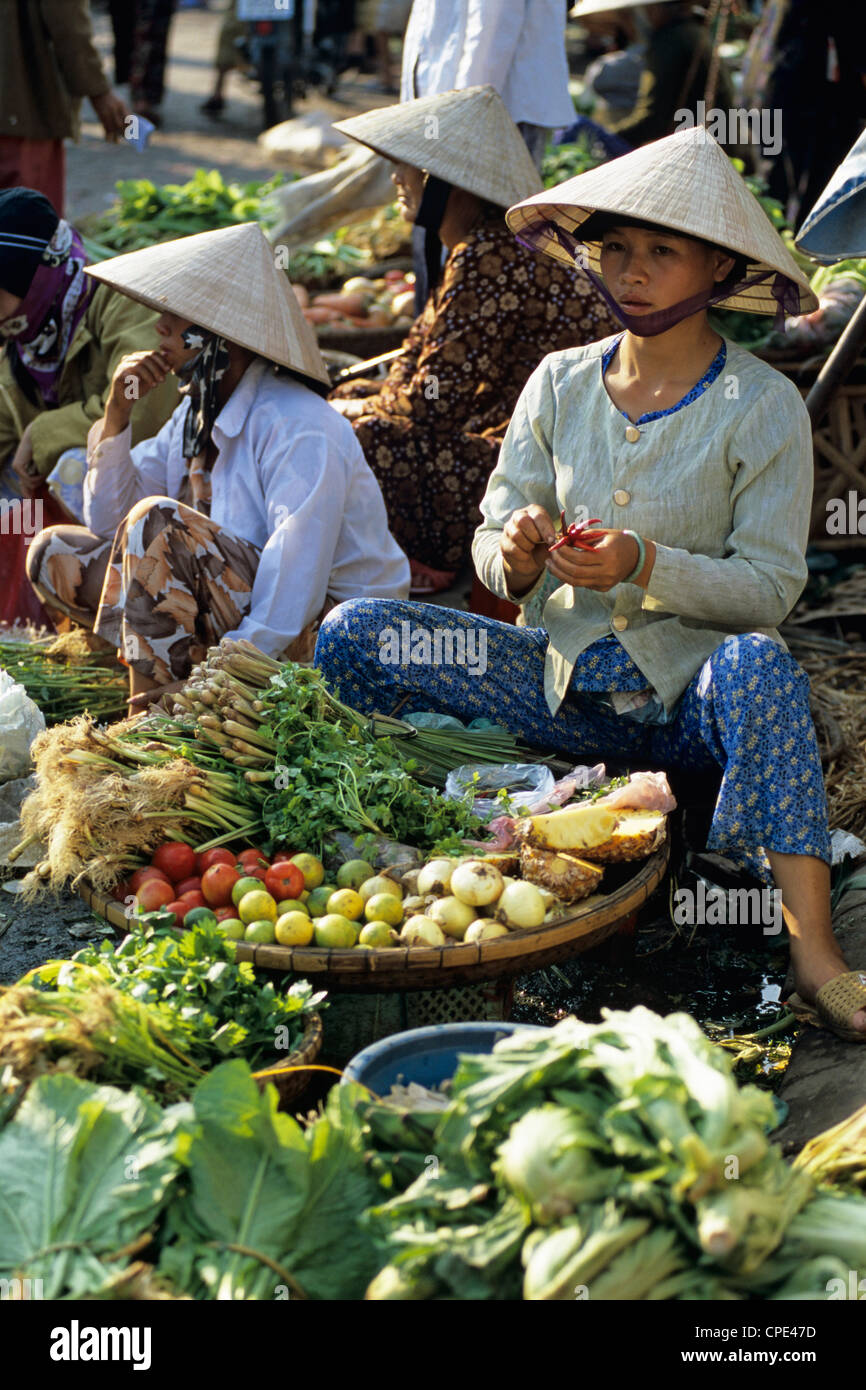 Marché du terroir, la teinte, la côte centrale du nord du Vietnam, Indochine, Asie, Asie du sud-est, Banque D'Images Marché du terroir, la teinte, la côte centrale du nord du Vietnam, Indochine, Asie, Asie du sud-est, Banque D'Images