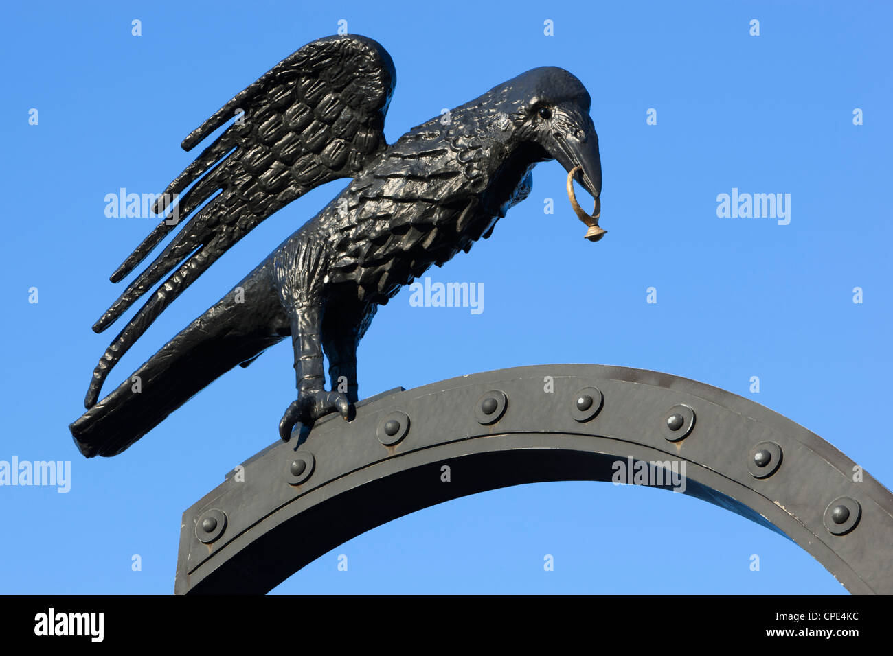 Motif Raven dérivés d'armes de Matthias Corvin, Palais Royal (Château de Buda), Budapest, Hongrie, Europe Banque D'Images