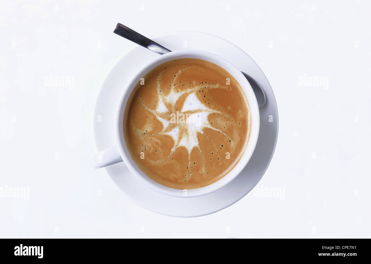 Tasse de latte avec l'art de la mousse Banque D'Images