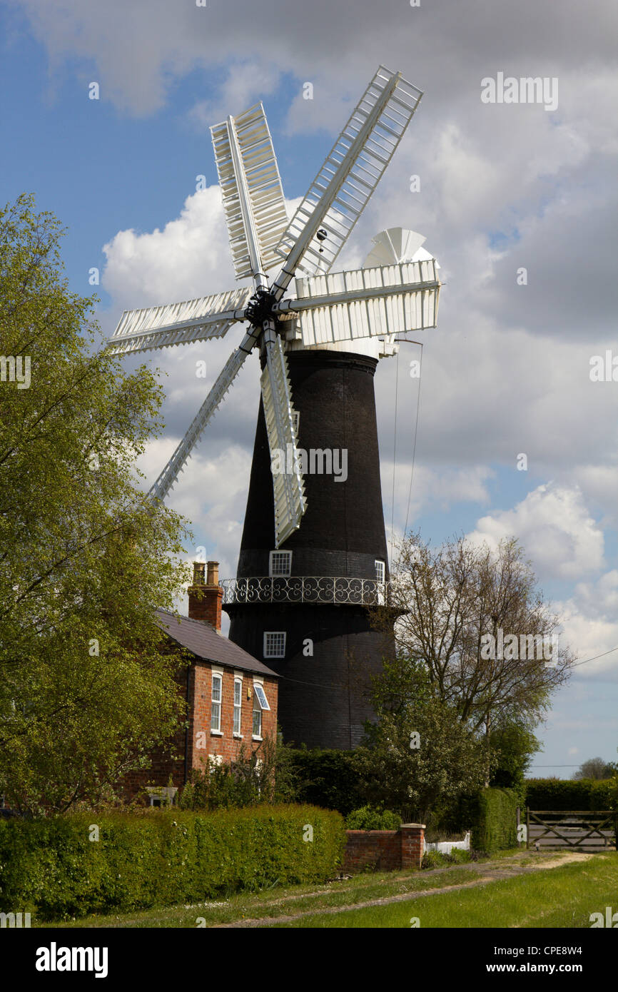 Négociant sibsey windmill lincolnshire england uk Banque D'Images