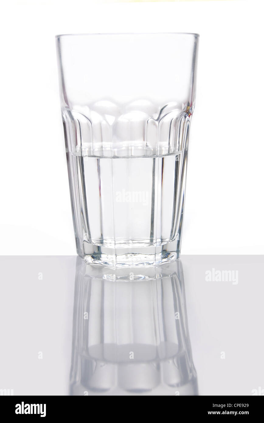 Verre à moitié plein Banque D'Images