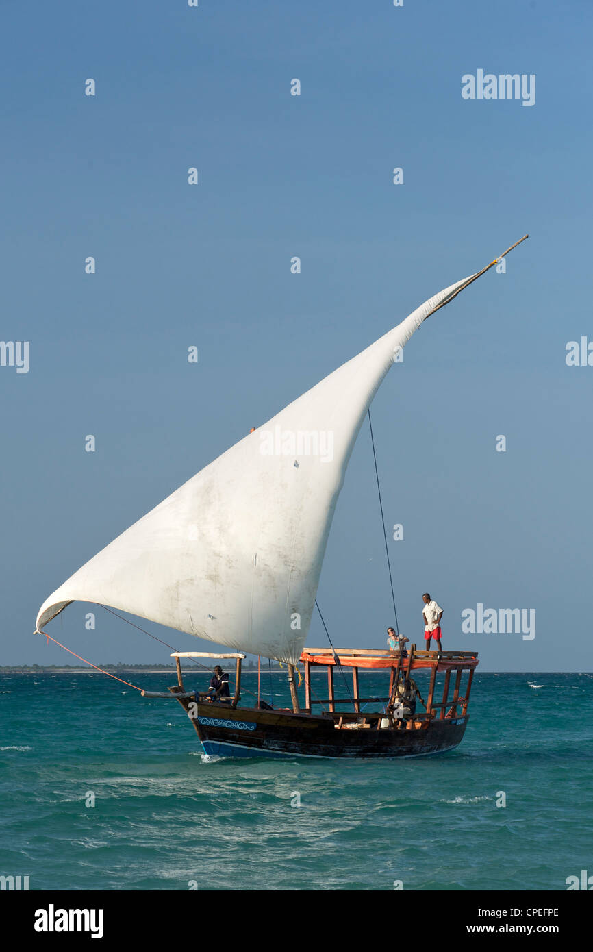 Voile dhaw de l'archipel des Quirimbas au large de la côte nord du Mozambique. Banque D'Images