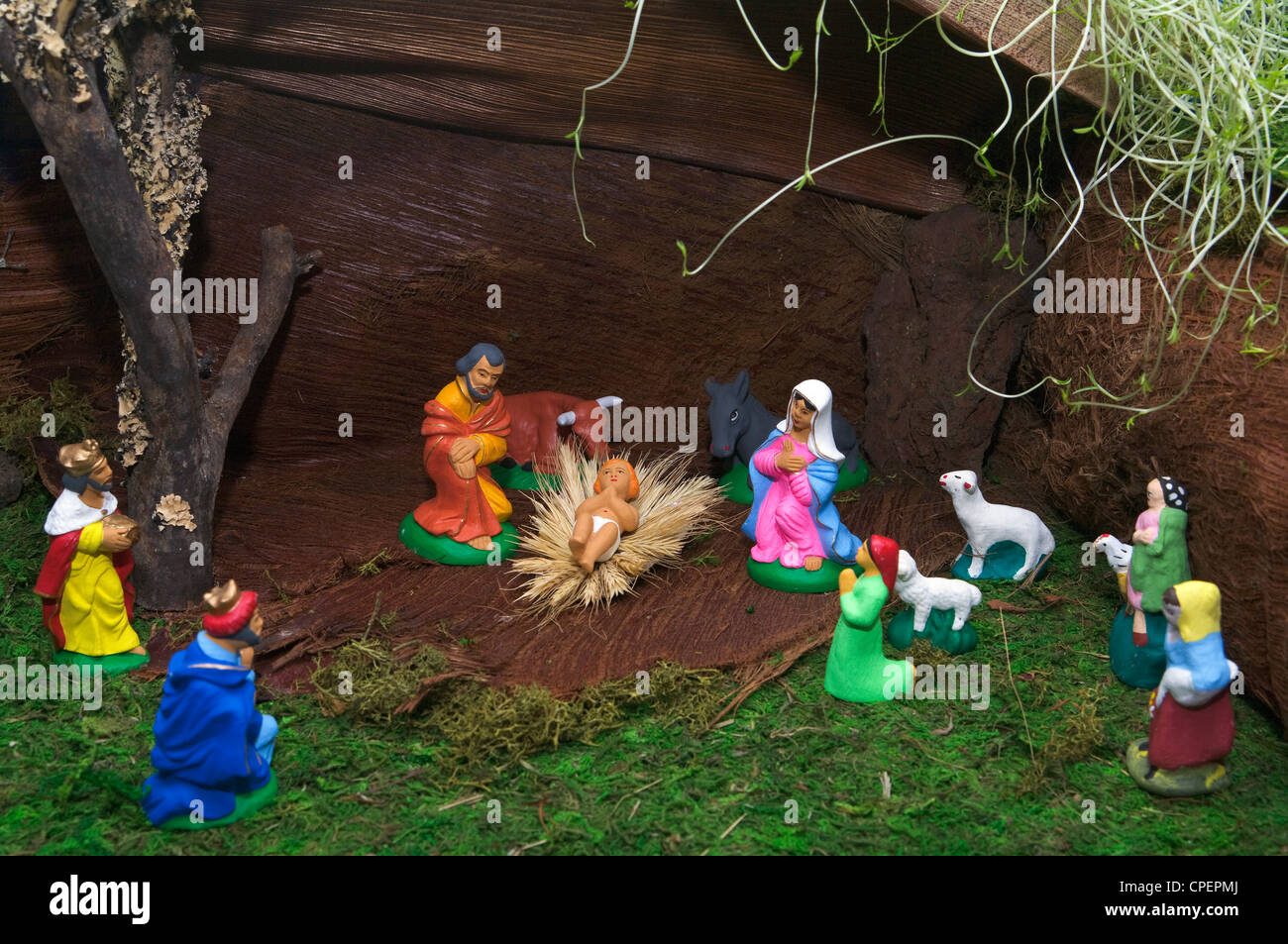La crèche de Noël traditionnel Açores fait avec argile chiffres Banque D'Images