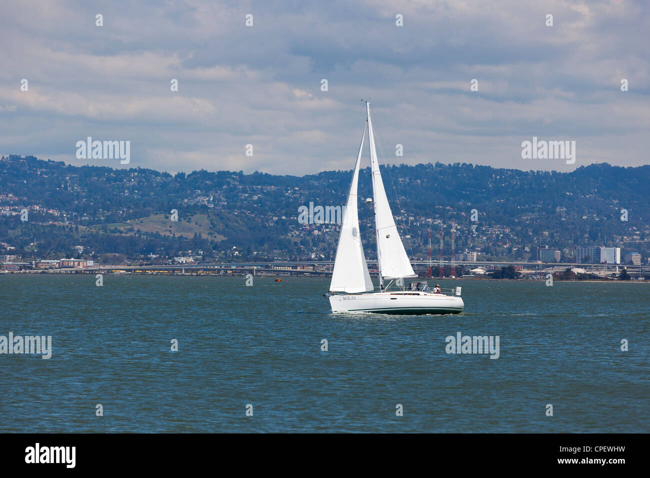 Voilier dans la baie de San Francisco Banque D'Images