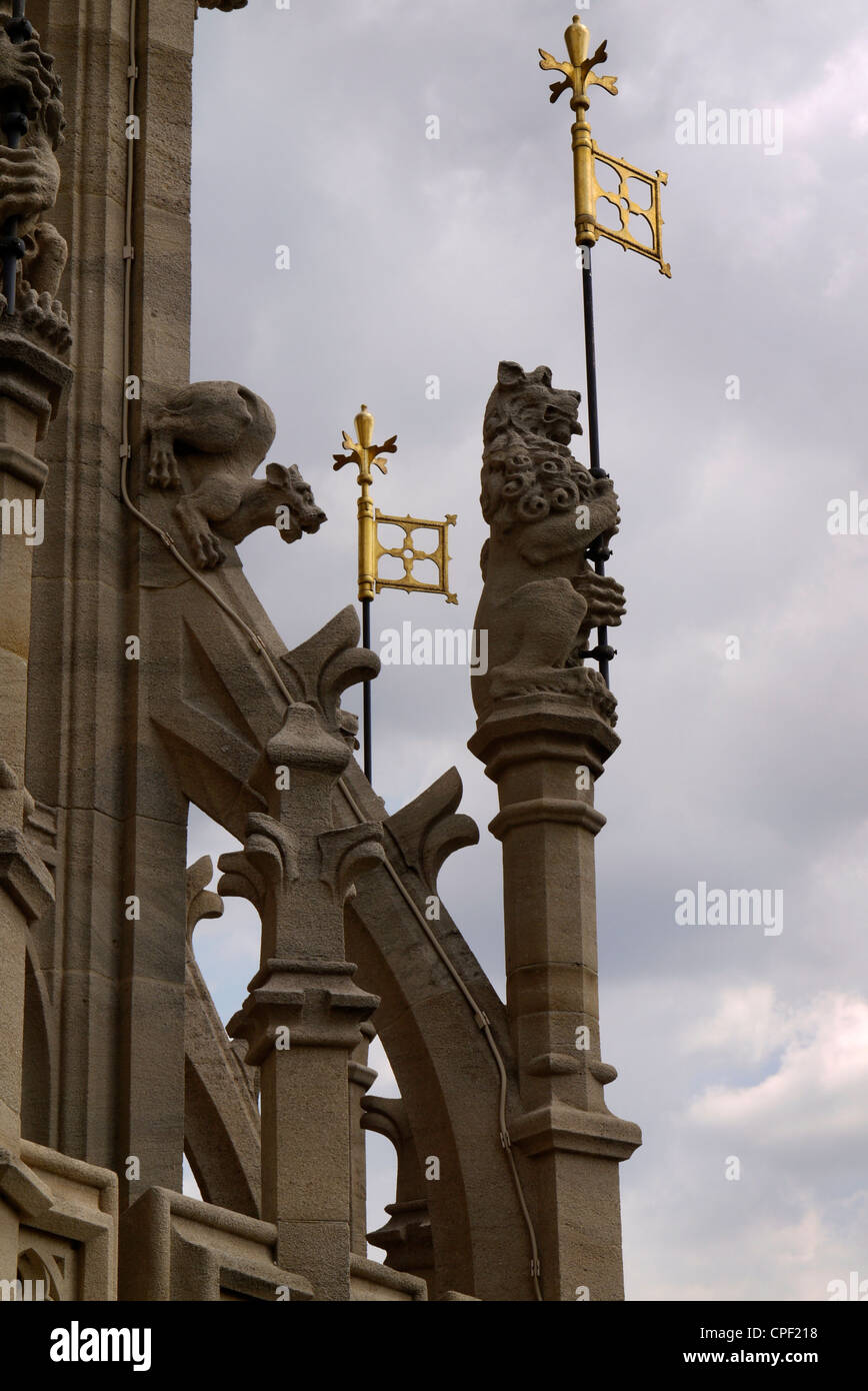 Détail de la tourelle d'angle, la Tour Victoria, chambres du Parlement, le Palais de Westminster, Londres, Angleterre Banque D'Images