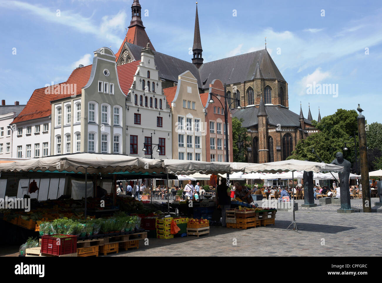 La jolie place du marché, à Rostock, Allemagne Banque D'Images