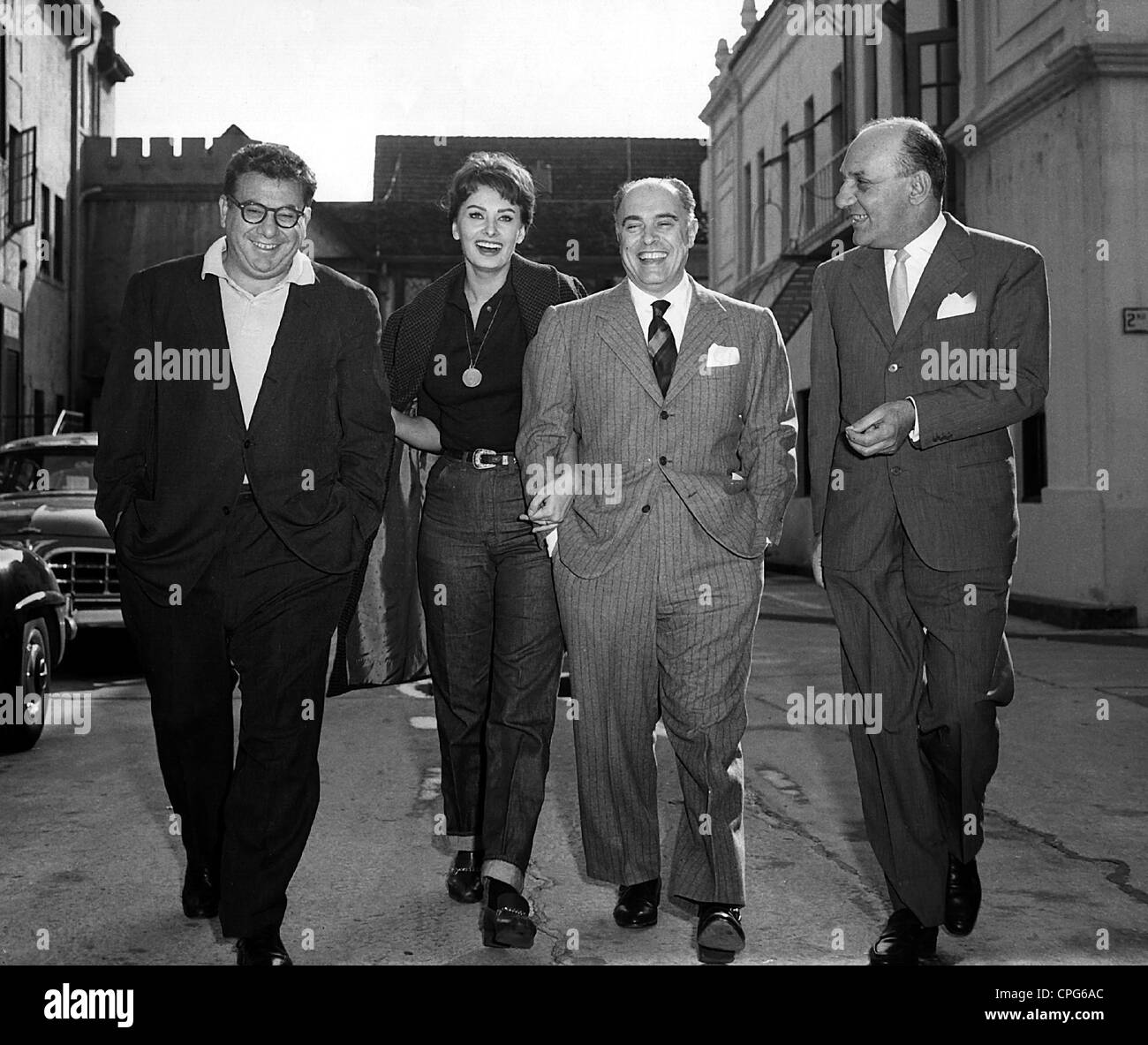 Loren, Sophia, * 20.9.1934, Actrice Italienne, Avec Son Mari Carlo Ponti, Martin Ritt, Marcello Giorsi, Banque D'Images