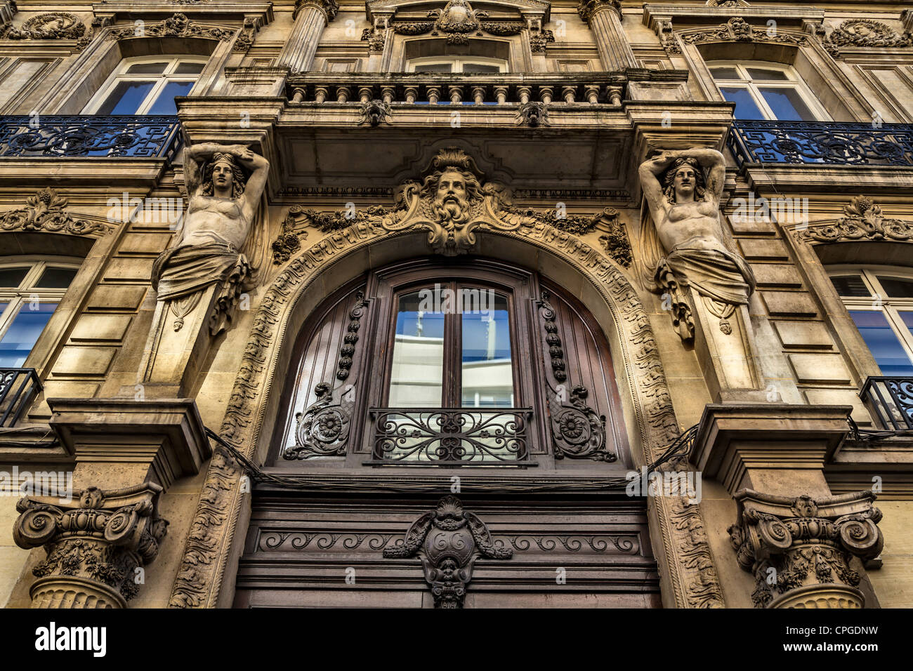 L'architecture dans la rue Jeanne d'Arc,