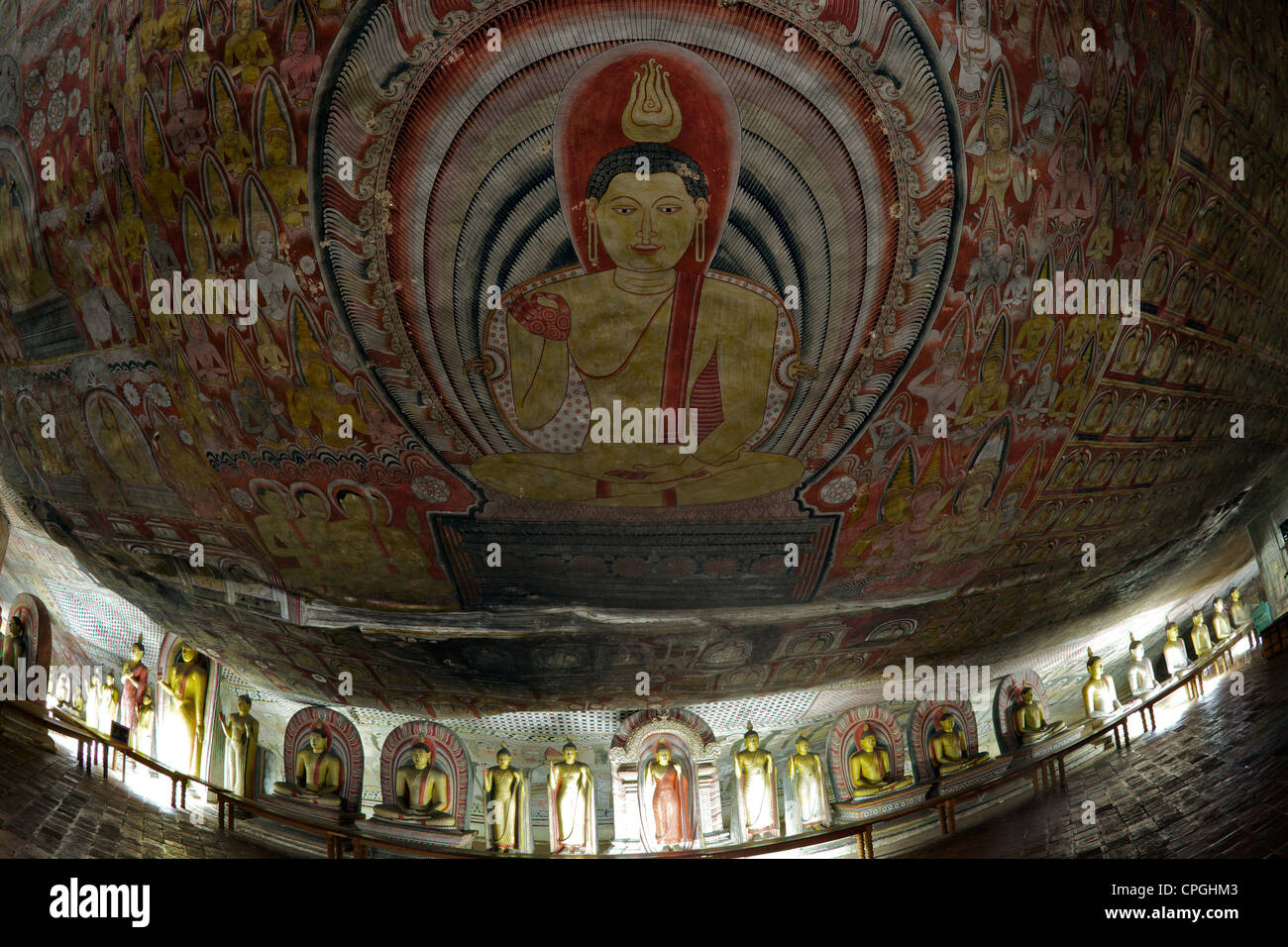Peintures murales du toit, Dambulla Cave Temple, l'UNESCO, Patrimoine Mondial de l'UNESCO, le Sri Lanka, l'Asie Banque D'Images