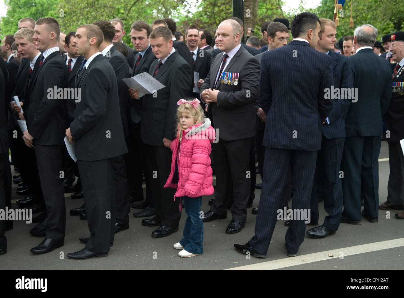 Combinaison Cavalry Old Comrades Association et parade Hyde Park London Père et fille. Angleterre des années 2012 2010 Royaume-Uni. HOMER SYKES Banque D'Images