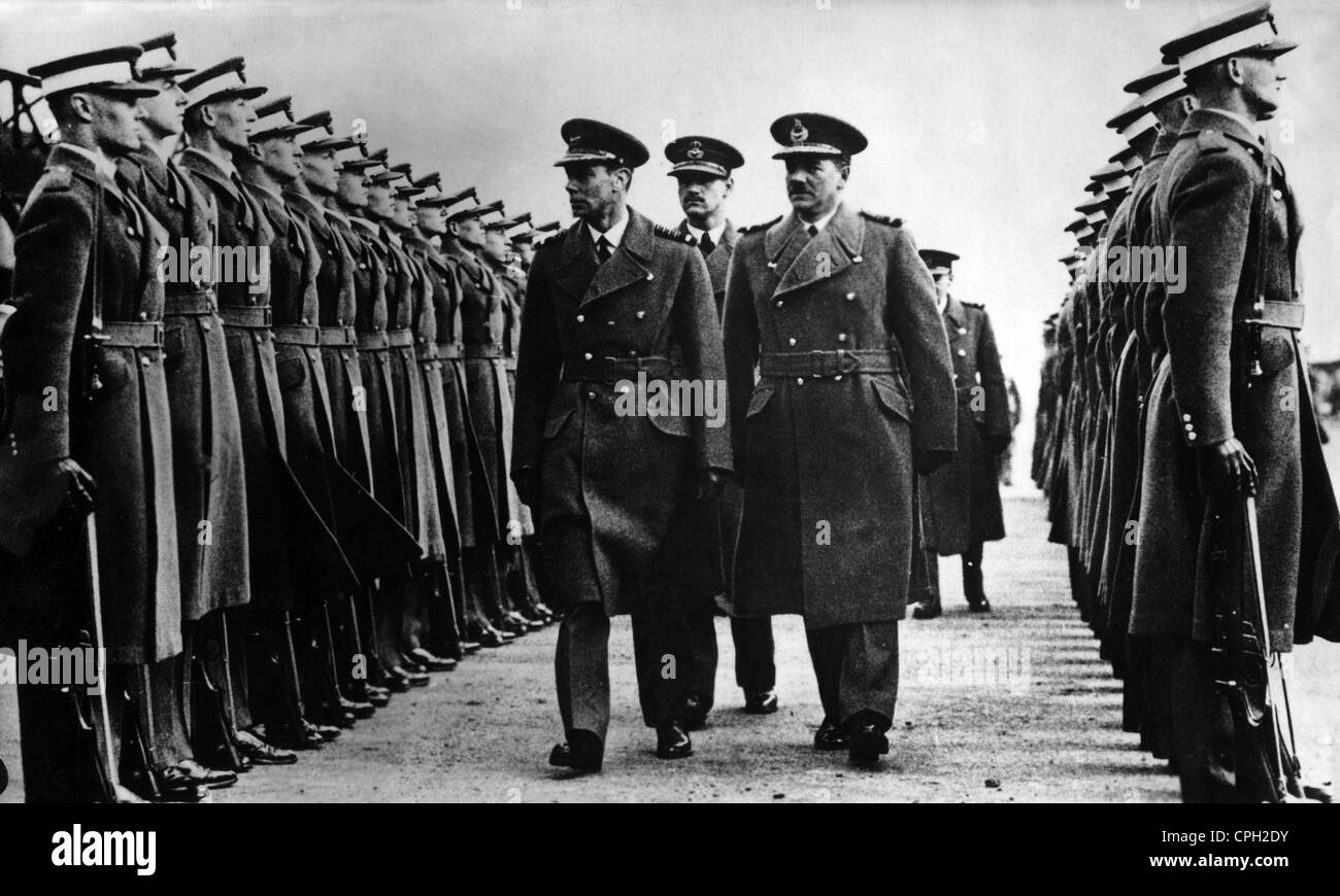 George VI, 14.12.1895 - 6.2.1952, roi de Grande-Bretagne 11.12.1936 - 6.2.1952, visite du Royal Air Force College de Cranwell, Lincolnshire, examen des cadets, 18.3.1938, Banque D'Images