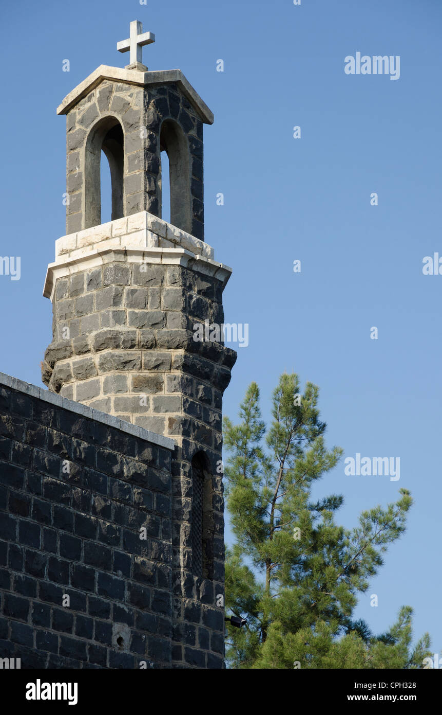 Clocher de l'église de la primauté de Pierre. Tabgha. Mer de Galilée. Israël. Banque D'Images