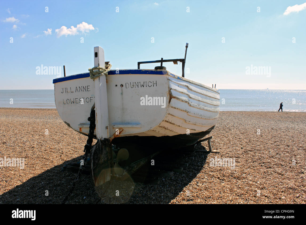 Bateau de pêche sur la plage de Dunwich Suffolk Angleterre UK Banque D'Images