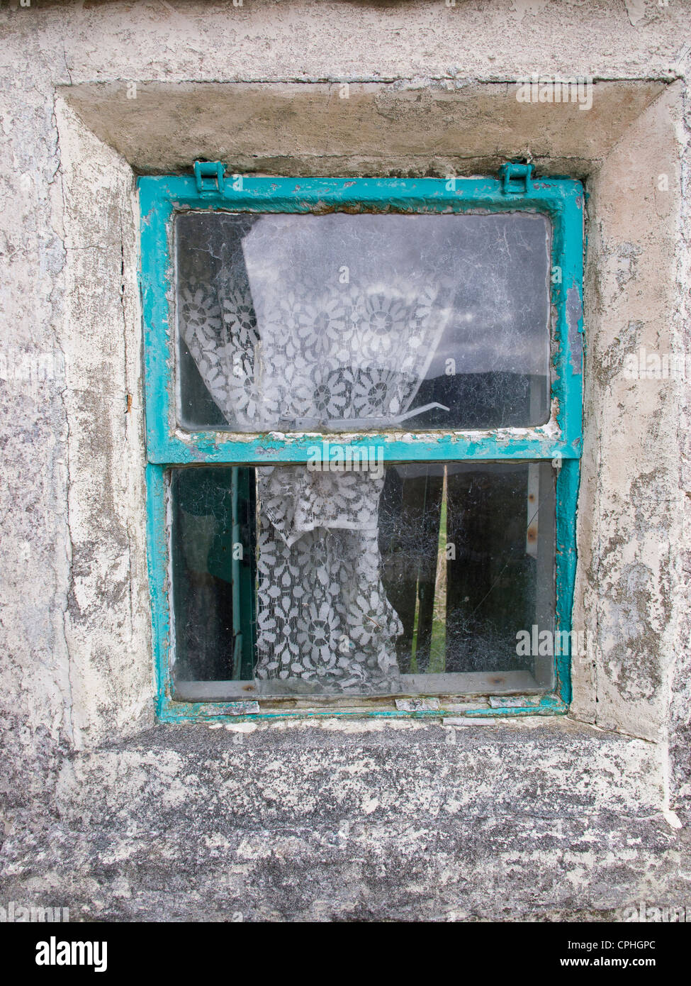 Fenêtre d'une maison inhabitée Croft, Isle Of Lewis Banque D'Images