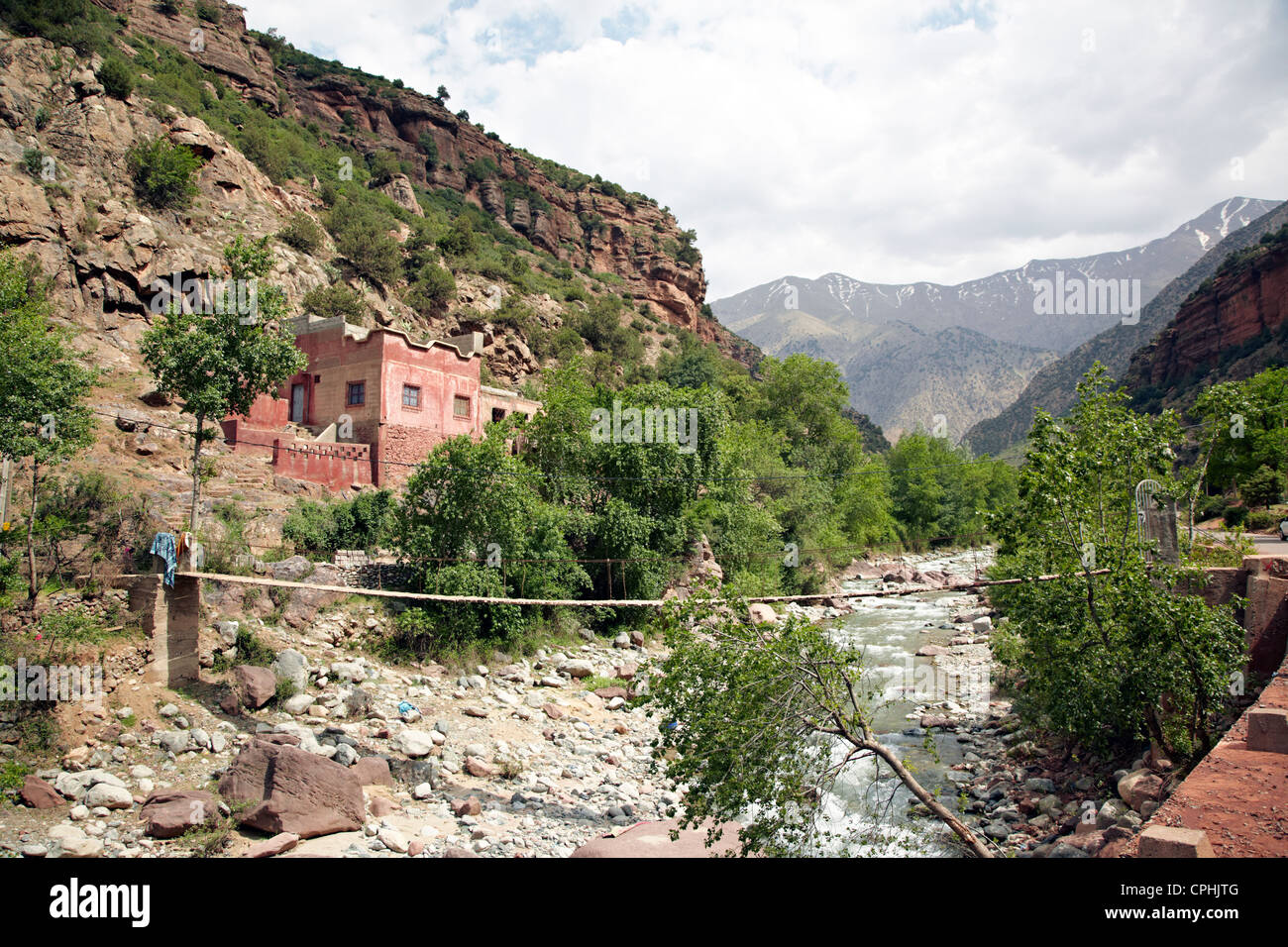 Maison berbère dans les montagnes de l'Atlas Maroc Banque D'Images