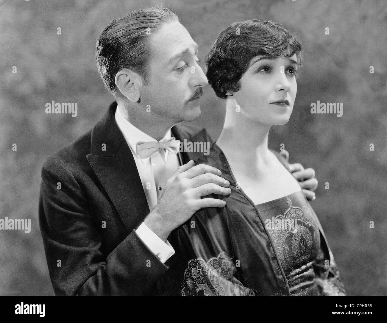 Adolphe Menjou et Pola Negri Banque D'Images