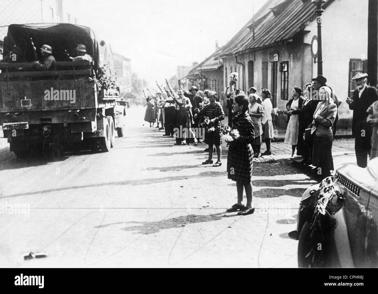 Les troupes allemandes de vœux civils après la capitulation de la Pologne, 1939 (photo n/b) Banque D'Images