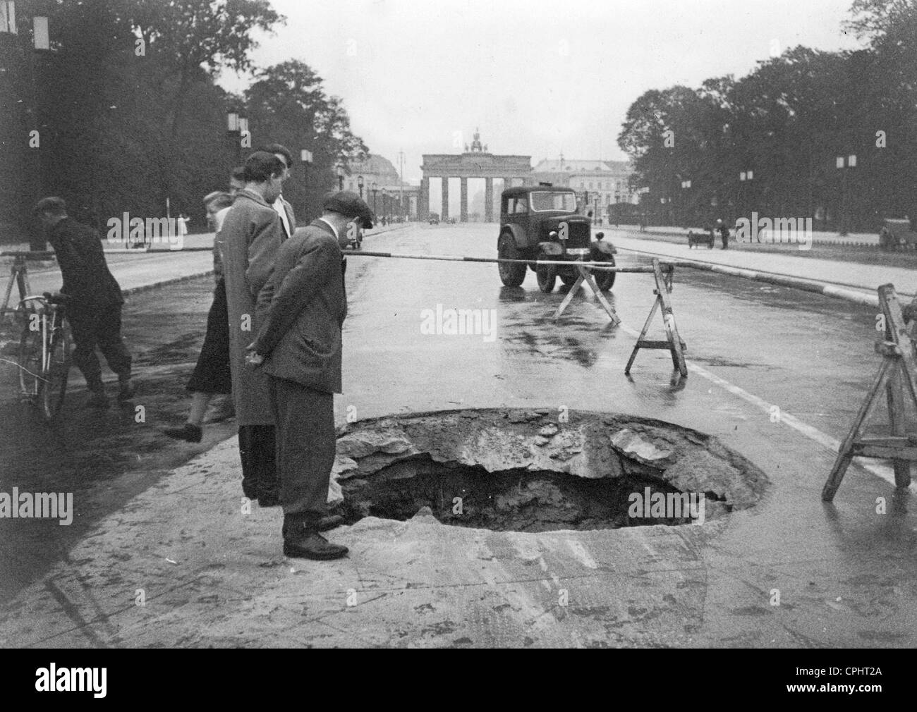 Dans les dommages causés par les bombes Ost-West-Achsen à Berlin, 1940 Banque D'Images