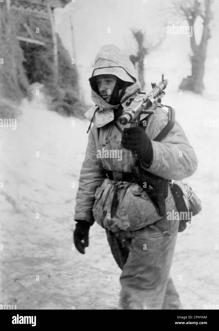 Mitrailleur allemand sur le front de l'Est, 1943 Banque D'Images