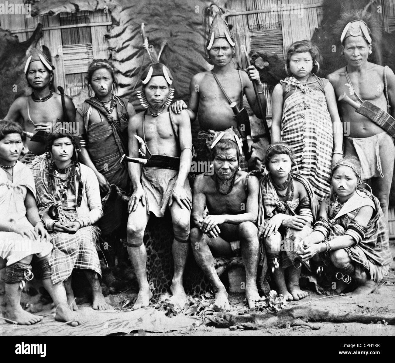 Guerriers Naga en Assam, 1903 Banque D'Images