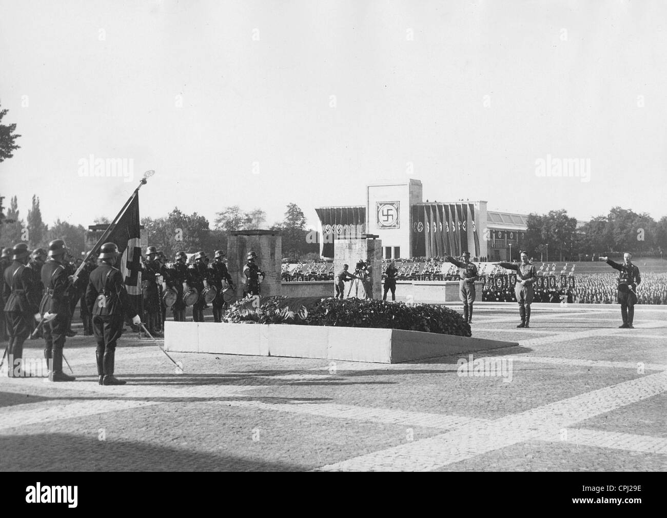 Adolf Hitler, Heinrich Himmler et Viktor Lutze durant la Commémoration des morts au congrès de Nuremberg, 1937 Banque D'Images