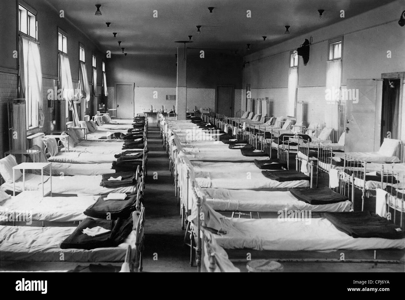 Dortoir pour les immigrants à Ellis Island, 1935 Banque D'Images