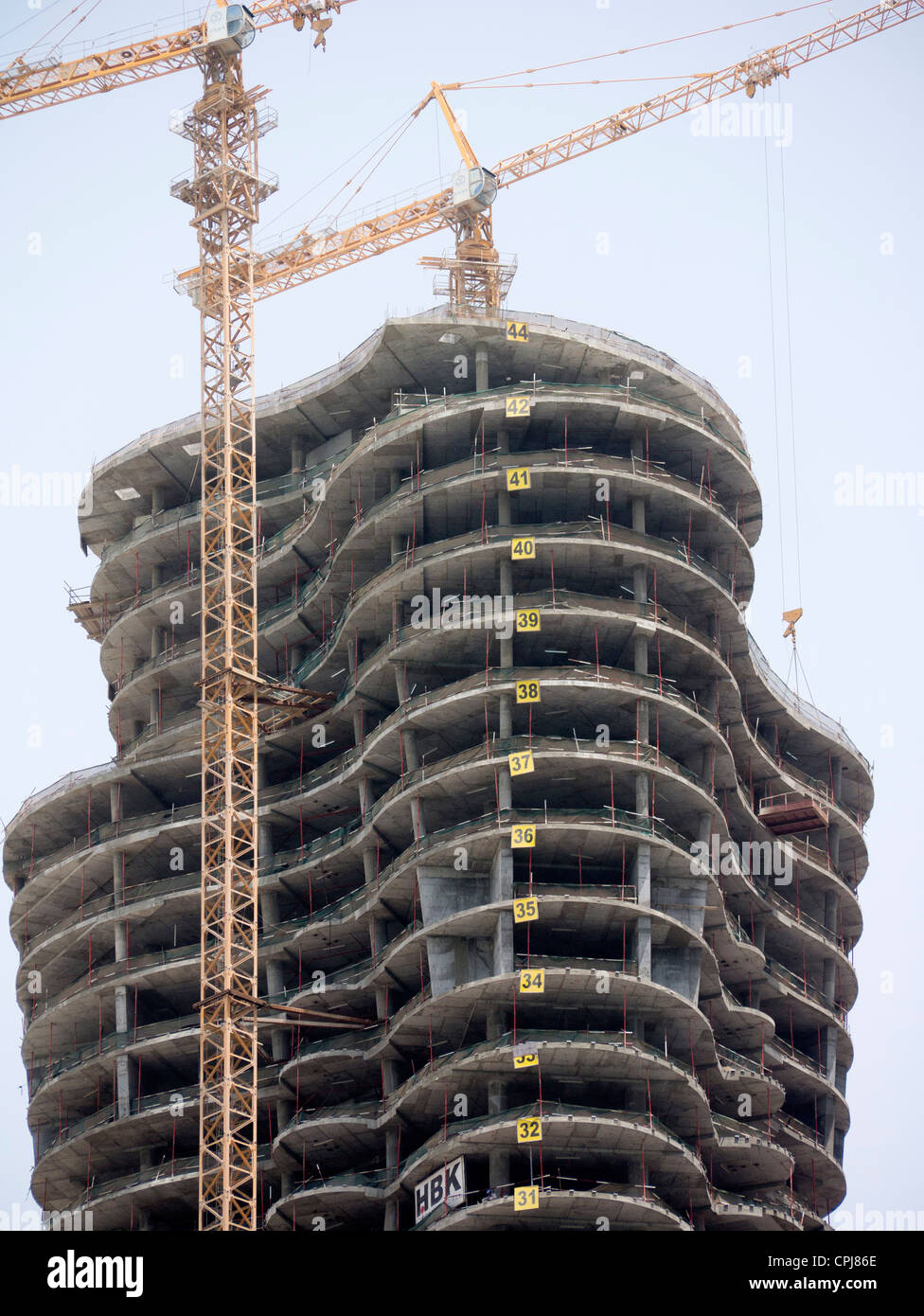 Nouvelle tour de bureaux en construction dans le quartier des affaires de Doha Qatar Banque D'Images