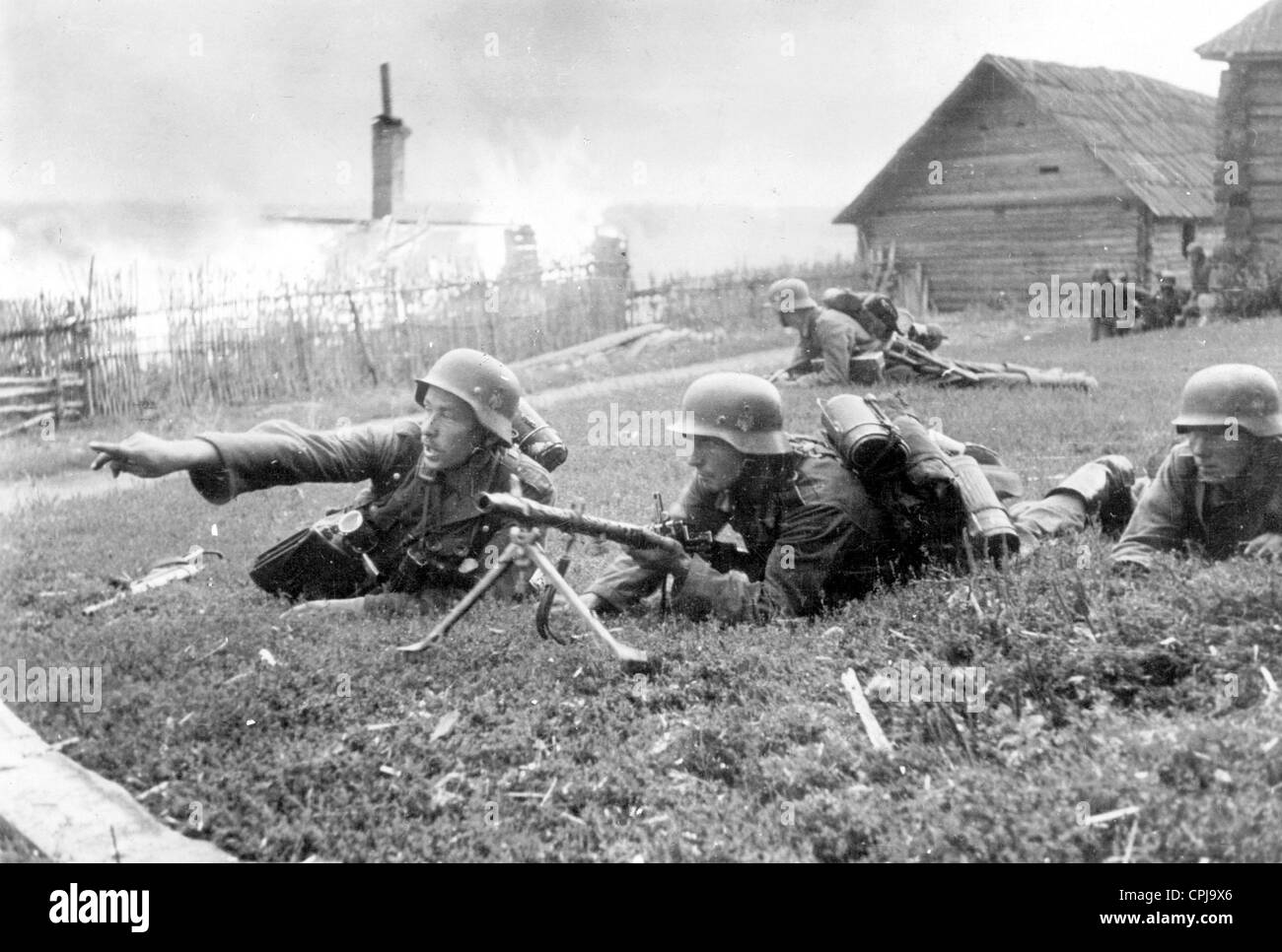 Soldat allemand au combat pour une ville, 1942 Banque D'Images