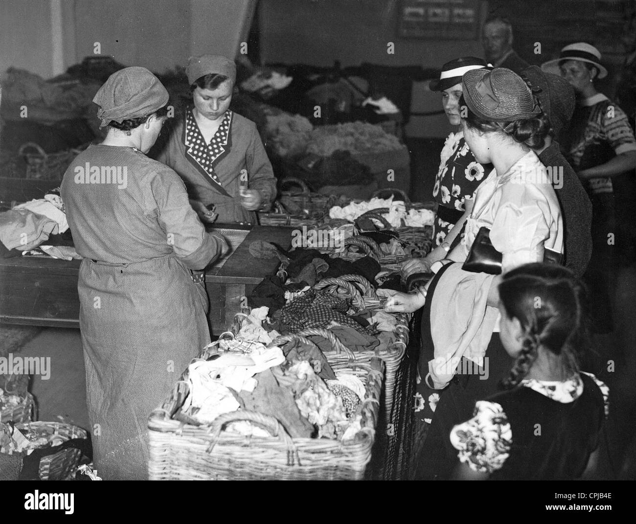 Collecte des déchets, 1937 Banque D'Images