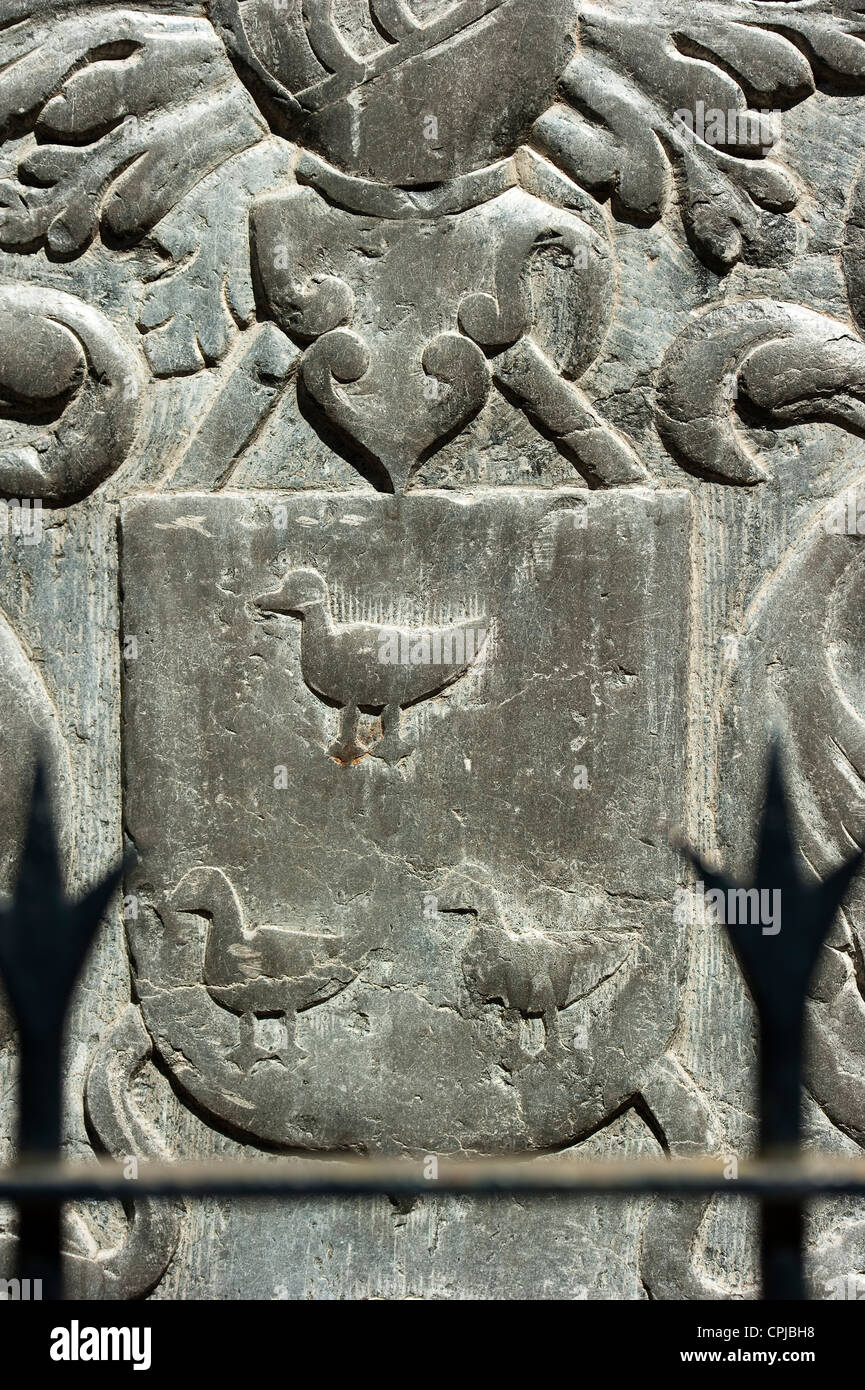 Détail sculpté d'une plaque, Sint Matthias Kerk (l'église Saint Matthieu), Maastricht, Limbourg, Pays-Bas, l'Europe. Banque D'Images