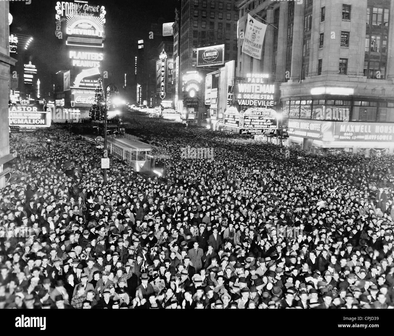 Célébration du Nouvel An sur Times Square à New York, 1938 Banque D'Images