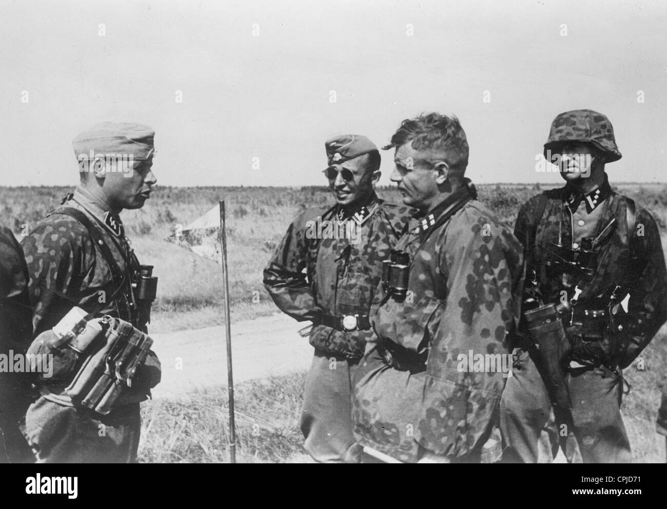 Les officiers de la Waffen-SS sur le front de l'Est, 1941 Banque D'Images