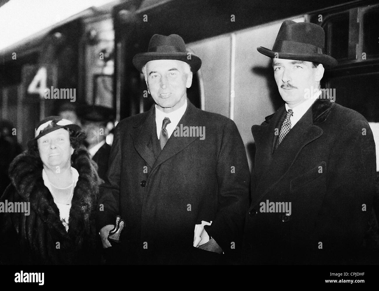 Sir John Simon et Sir Anthony Eden, 1935 Banque D'Images Sir John Simon et Sir Anthony Eden, 1935 Banque D'Images