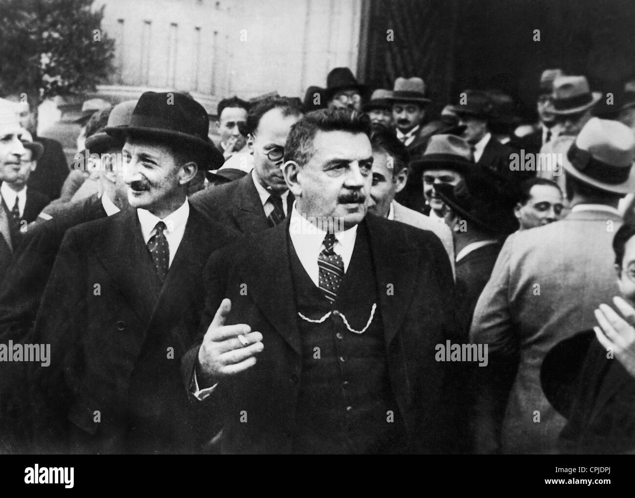 Georges Bonnet et Edouard Herriot à Genève, 1935 Banque D'Images