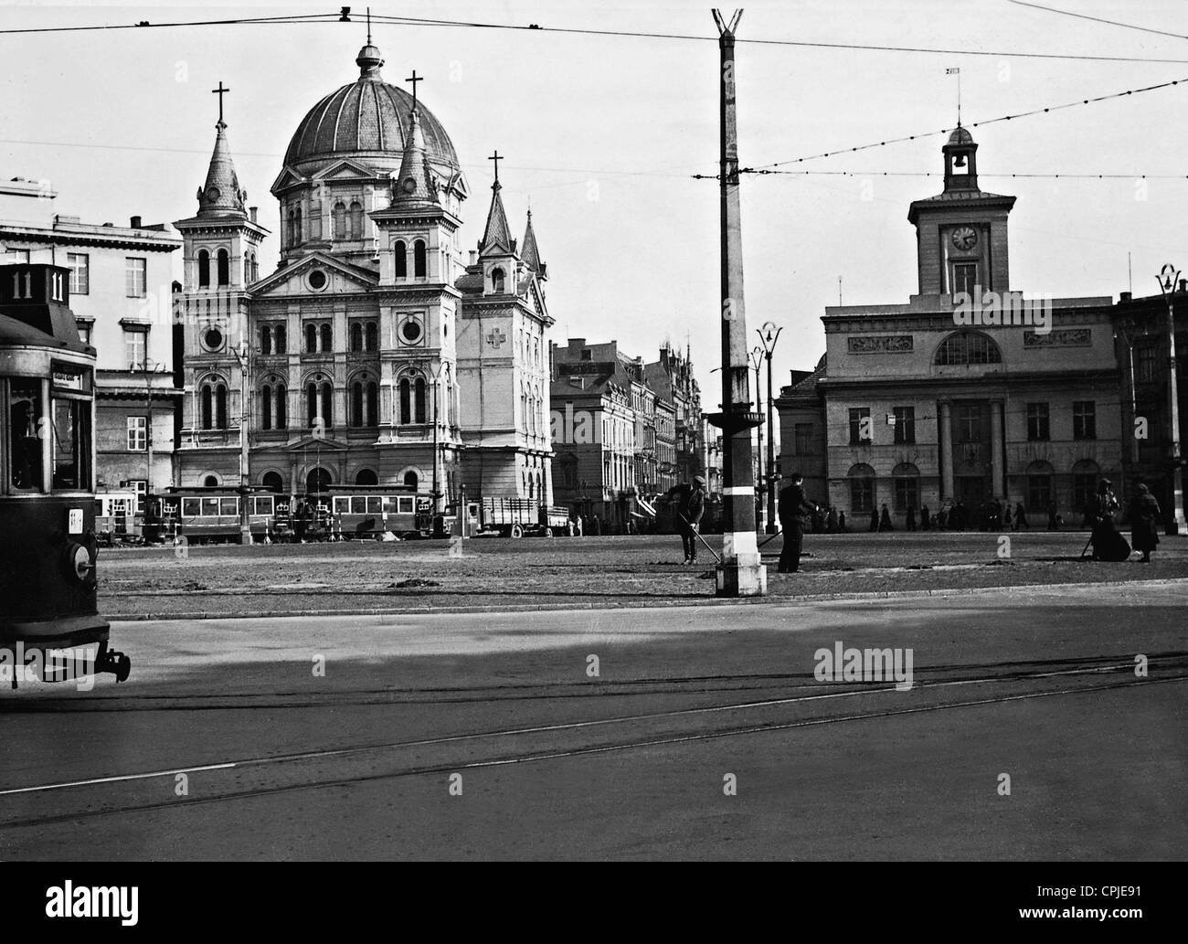 St.Trinitatis [Trinity] l'Église et de l'ancien hôtel de ville de Lodz, 1943 Banque D'Images
